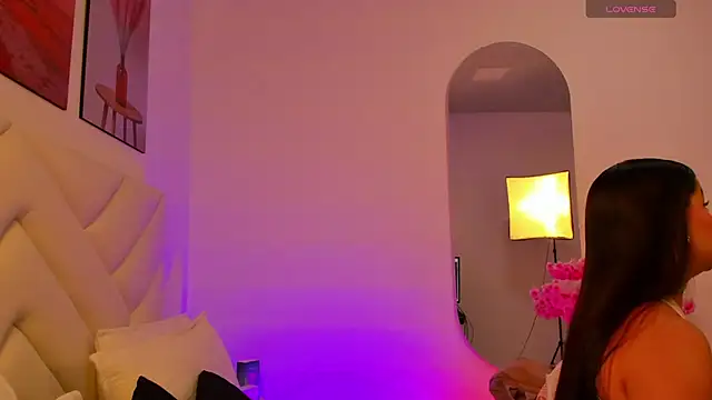 zoe rivers online show from 03/15/26, 11:45