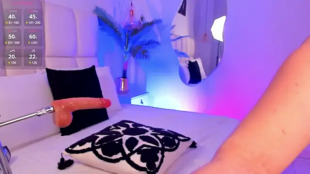zoe rivers online show from 07/14/26, 06:36
