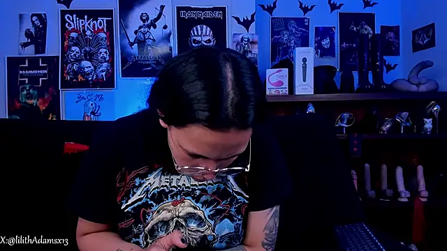 lilith-deveraux online show from 04/21/26, 05:41