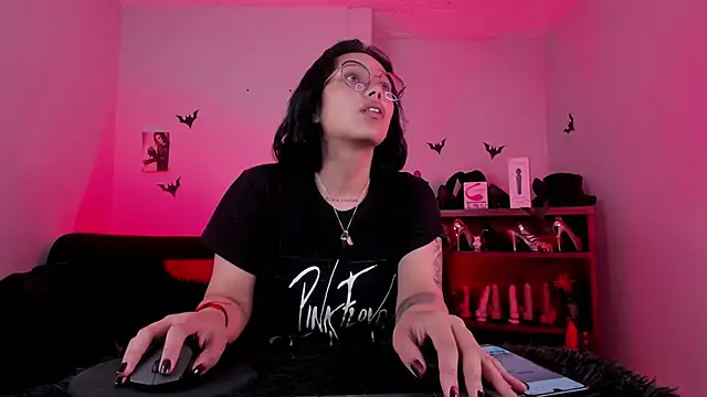 lilith-deveraux online show from 11/27/25, 01:11