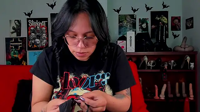 lilith-deveraux online show from 05/11/26, 02:18