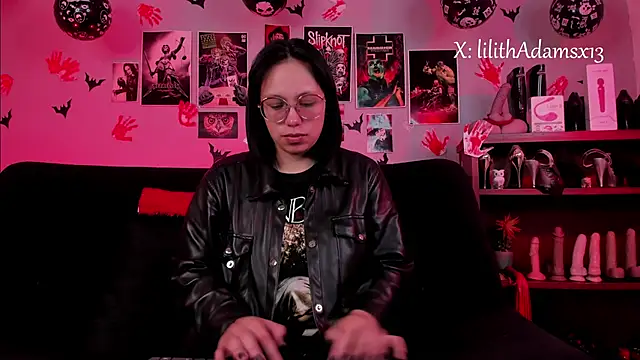 lilith-deveraux online show from 11/05/25, 01:25