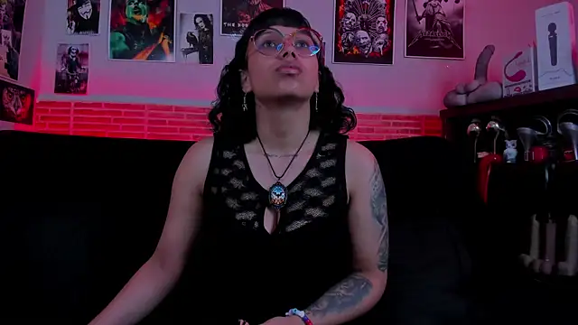 lilith-deveraux online show from 09/17/25, 02:41
