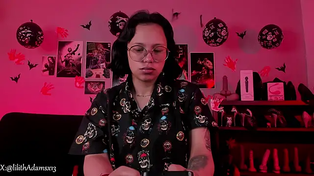 lilith-deveraux online show from 11/24/25, 03:34