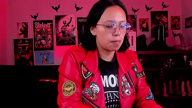 lilith-deveraux online show from 05/01/26, 03:50