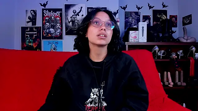 lilith-deveraux online show from 05/27/26, 04:14