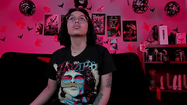 lilith-deveraux online show from 11/10/25, 12:59