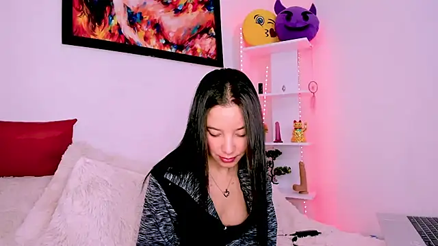 Manuelaa mejiia online show from 02/18/25, 03:20