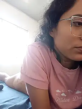 Karii-R online show from 12/01/25, 01:23