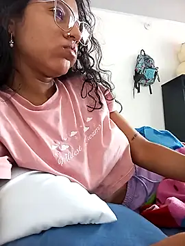 Karii-R online show from 11/10/25, 01:16