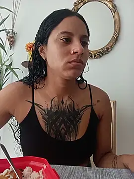 Snapshot of Karii-R chatting on 05/16/26, 03:55 Karii-R online show from 05/16/26, 03:55