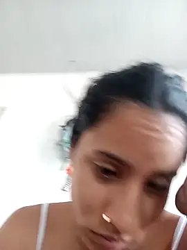 Karii-R online show from 11/30/25, 03:02