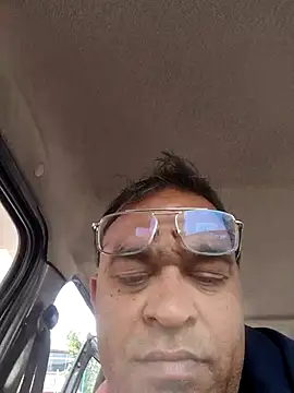 nupa230780 online show from 12/03/25, 05:52