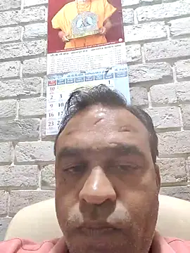 nupa230780 online show from 11/15/25, 03:27