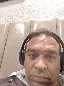 nupa230780 online show from 12/20/25, 05:27