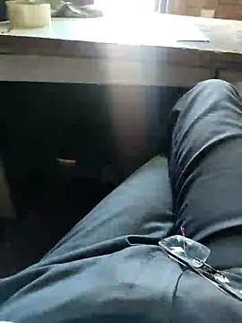 nupa230780 online show from 11/14/25, 09:24