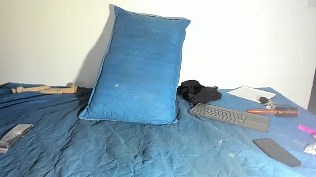 Arantza Hill online show from 10/24/25, 02:43