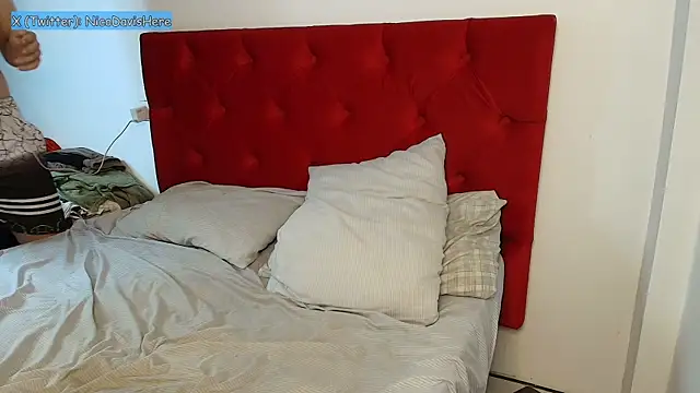 Snapshot of NicoDavisHere chatting on 07/11/26, 11:49 NicoDavisHere online show from 07/11/26, 11:49