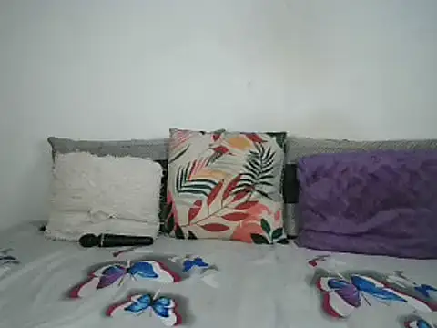 Snapshot of Thickqueenxxx chatting on 03/11/25, 09:56 Thickqueenxxx online show from 03/11/25, 09:56