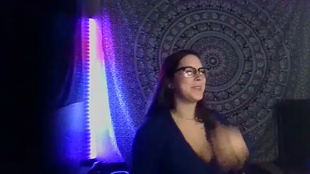 Snapshot of trippykittyyy chatting on 12/05/24, 12:25 trippykittyyy online show from 12/05/24, 12:25