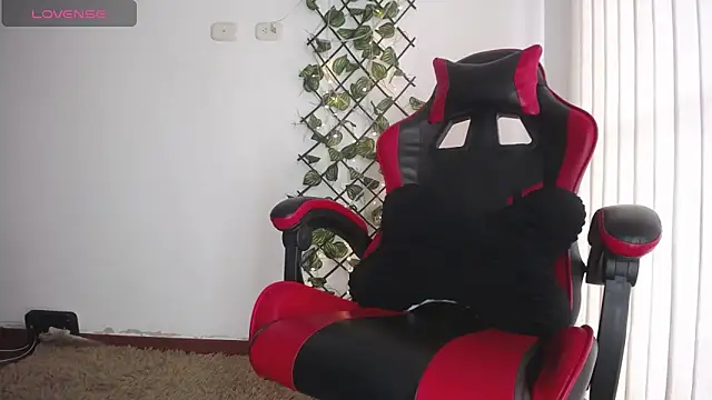 darkviper26 online show from 04/17/26, 07:38