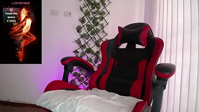 darkviper26 online show from 11/07/25, 07:18