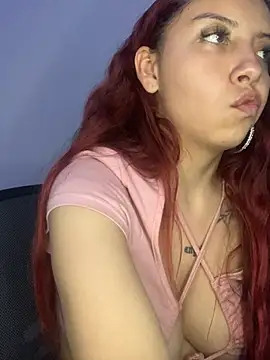 Snapshot of _charlott_dm chatting on 02/18/25, 10:58 charlott dm online show from 02/18/25, 10:58