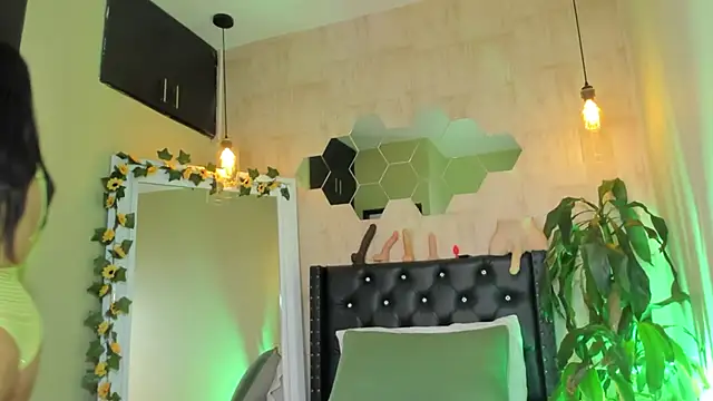 Fransheska-mon online show from 03/28/26, 01:23