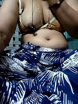 gunjan22 online show from 02/09/26, 09:40