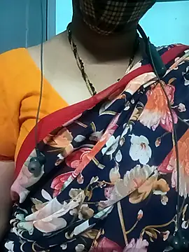 gunjan22 online show from 10/28/25, 10:25