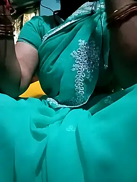 Snapshot of gunjan22 chatting on 03/22/25, 09:45 gunjan22 online show from 03/22/25, 09:45