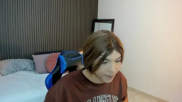 Axel brunette1 online show from 05/04/26, 03:43