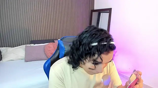 Axel brunette1 online show from 05/23/26, 10:20
