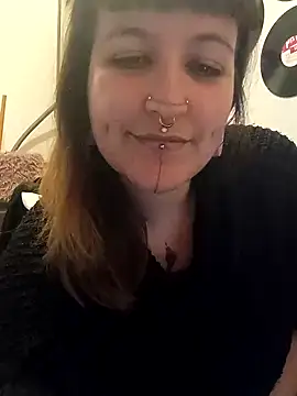 Snapshot of SweetPivoinee chatting on 12/02/24, 07:22 SweetPivoinee online show from 12/02/24, 07:22