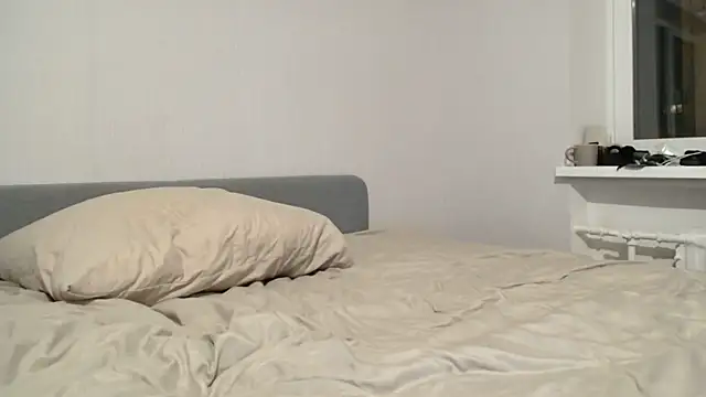 Irma-Bennet online show from 10/19/25, 07:38