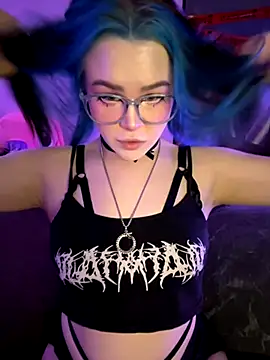 MaddisonHaas online show from 11/22/25, 12:43