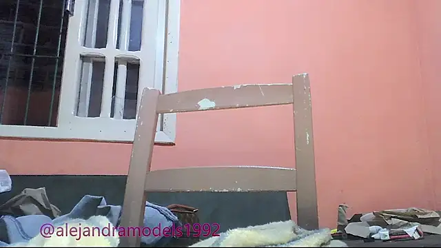 alejandra01 online show from 04/22/26, 01:23