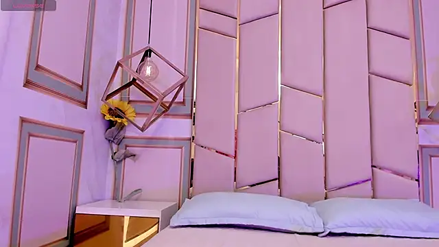 Snapshot of Sweetgirl4u_ chatting on 03/05/25, 02:56 Sweetgirl4u online show from 03/05/25, 02:56