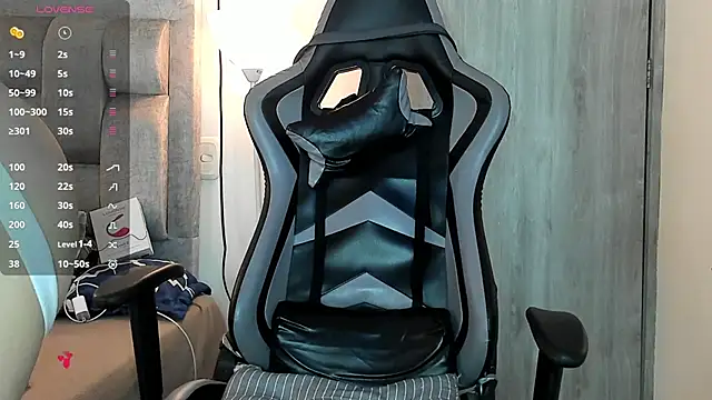 victor vixen online show from 11/17/25, 11:53