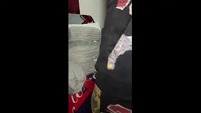 Snapshot of KySir1990 chatting on 02/27/26, 11:32 KySir1990 online show from 02/27/26, 11:32