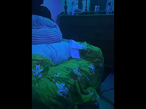 Snapshot of KySir1990 chatting on 02/06/26, 12:45 KySir1990 online show from 02/06/26, 12:45