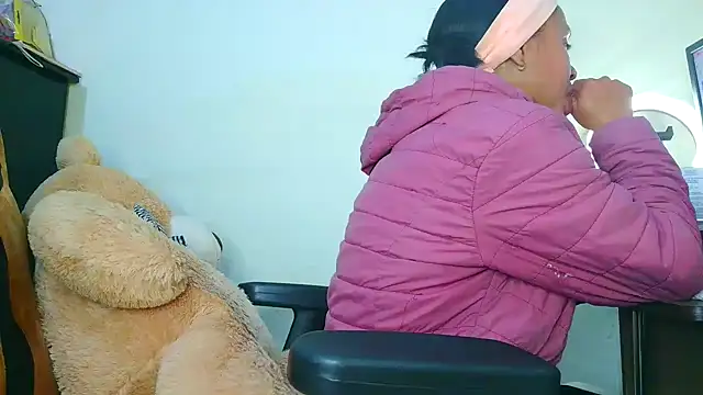 Samary thomas online show from 11/22/25, 01:59