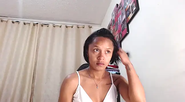 Snapshot of Samary_thomas chatting on 03/17/25, 11:46 Samary thomas online show from 03/17/25, 11:46