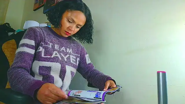 Samary thomas online show from 04/10/26, 01:01