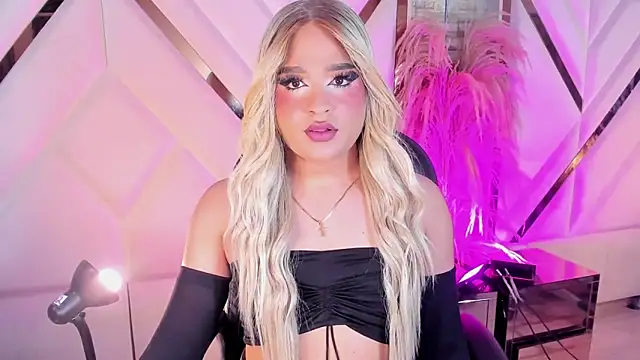 Snapshot of Elody_Preysler69 chatting on 02/18/26, 04:10 Elody Preysler69 online show from 02/18/26, 04:10