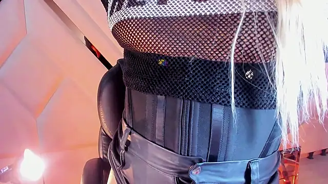 Snapshot of Elody_Preysler69 chatting on 02/11/26, 03:50 Elody Preysler69 online show from 02/11/26, 03:50