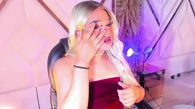 Elody Preysler69 online show from 12/19/25, 03:32