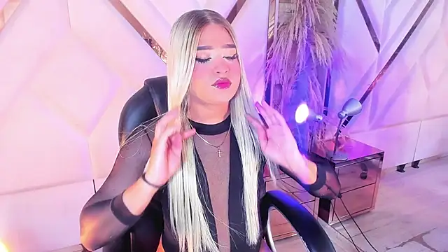 Elody Preysler69 online show from 12/03/25, 04:57