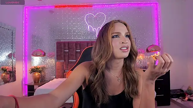 KylieVictoria online show from 11/02/25, 02:49