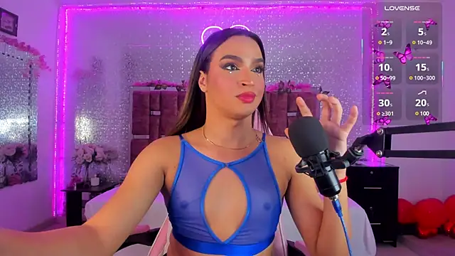 Snapshot of KylieVictoria chatting on 02/10/25, 03:35 KylieVictoria online show from 02/10/25, 03:35